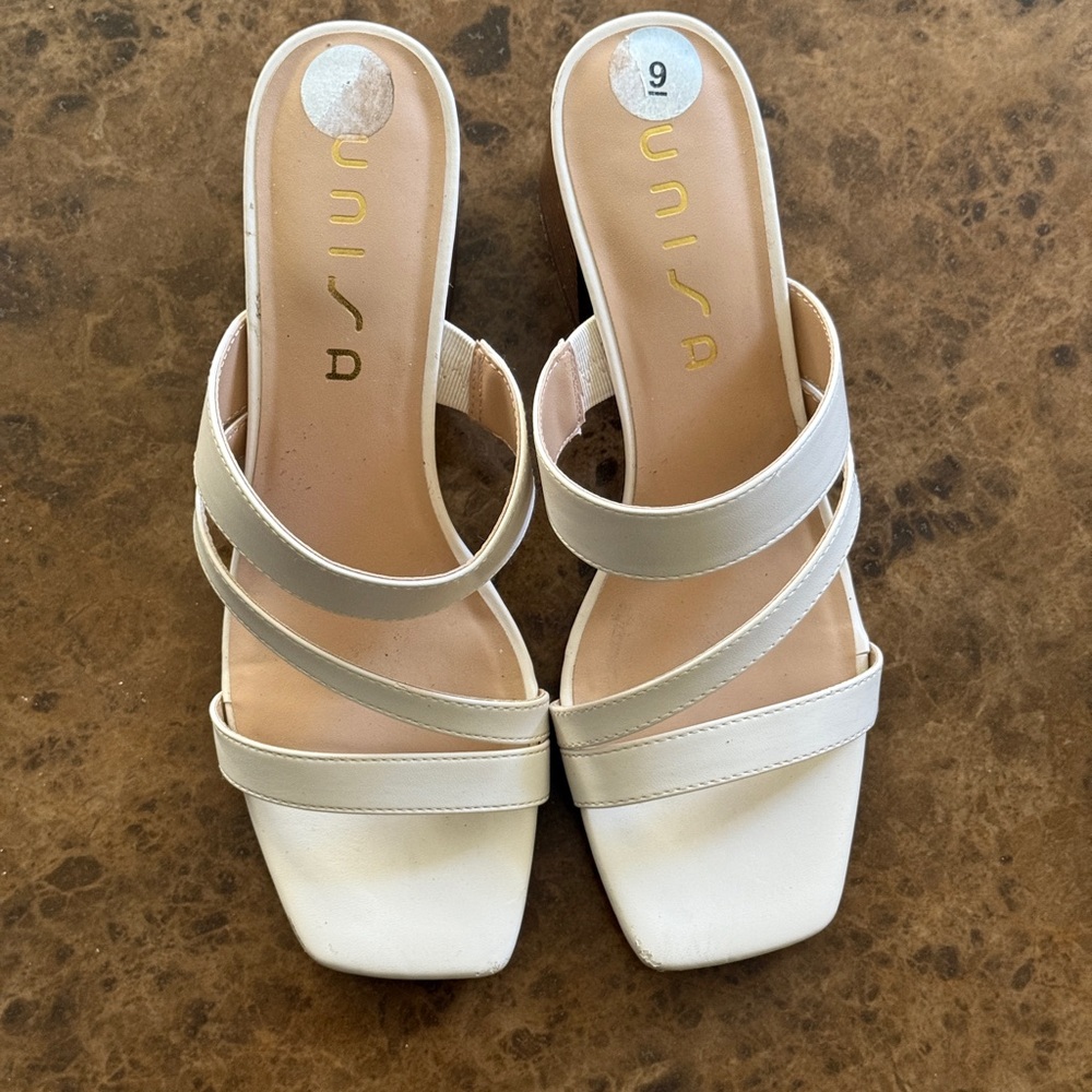 Unisa Women's Cream Strappy Sandals